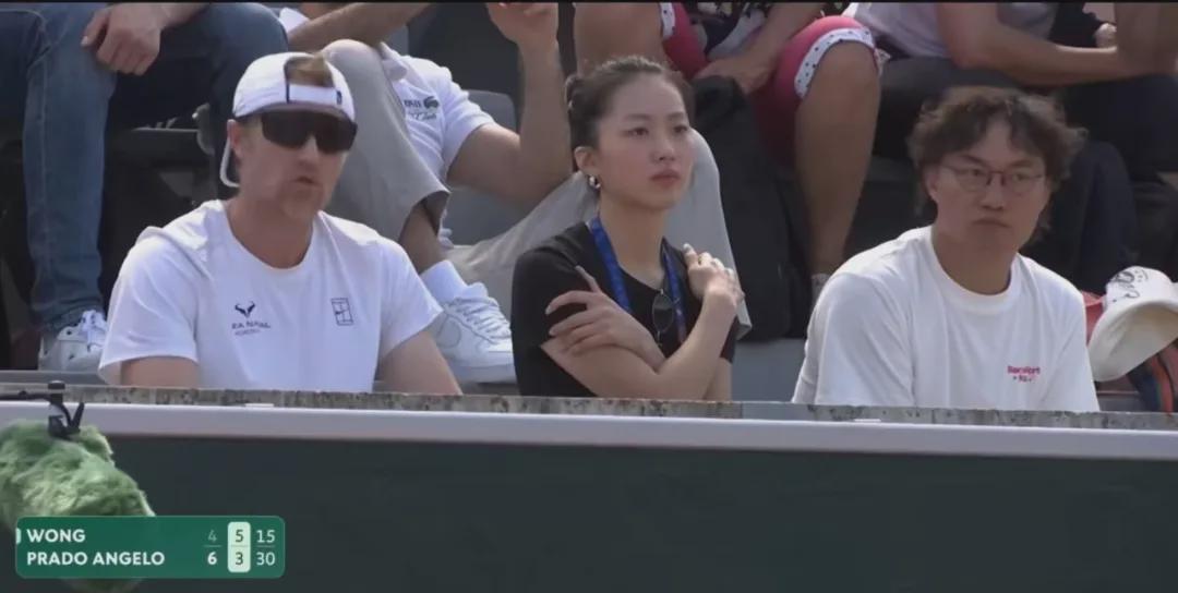 ky体育网球运动员黄泽林承认与陈奕迅女儿陈康堤分手：结束啦，今后专心打球，“离陈奕迅越来越远了”